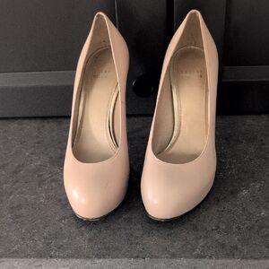 Stuart Weitzman Shoes